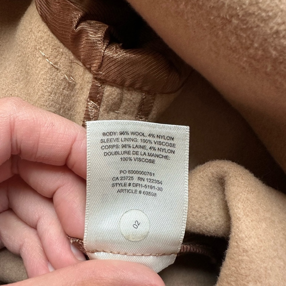 Aritzia The Stedman Coat - Picture 6 of 7